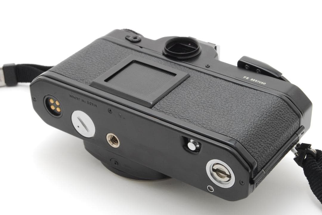 【美品】 ニコン Nikon FE ボディ
