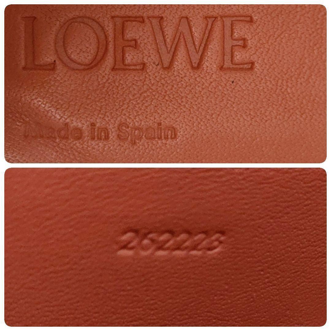 ロエベ　折り財布　スリムジップバイフォールドウォレット　アナグラム　ベージュ