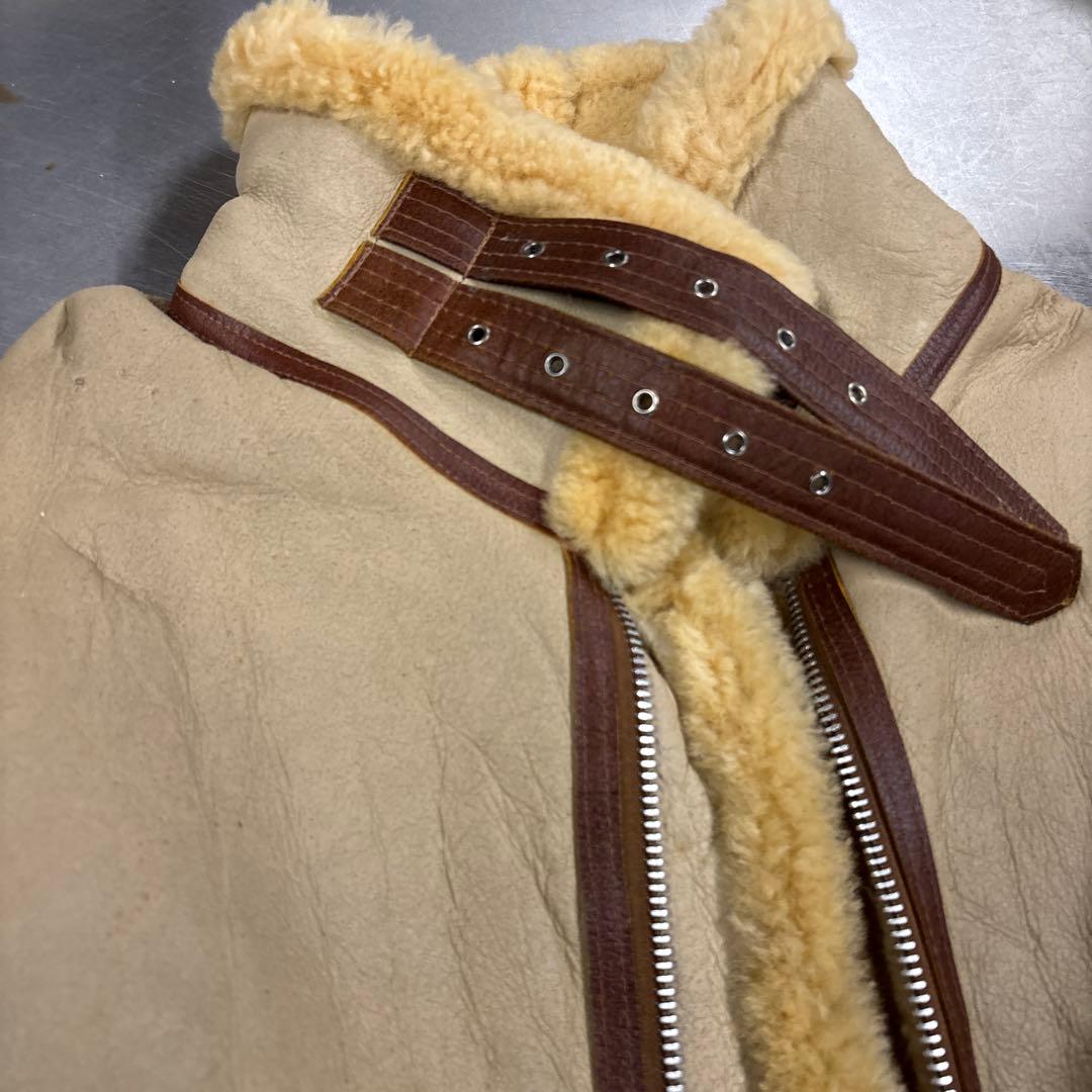 USA製AVIREX B-3レアカラーエクル