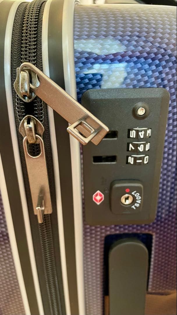 【たく】Lexus ハードキャリーケース 機内持ち込みサイズ