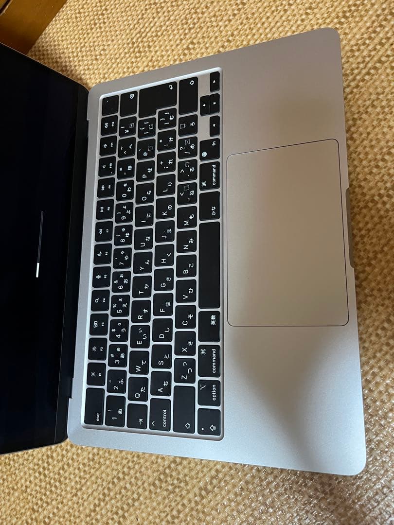 M2チップ搭載 Mac book Air 13インチ シルバー ケース付き