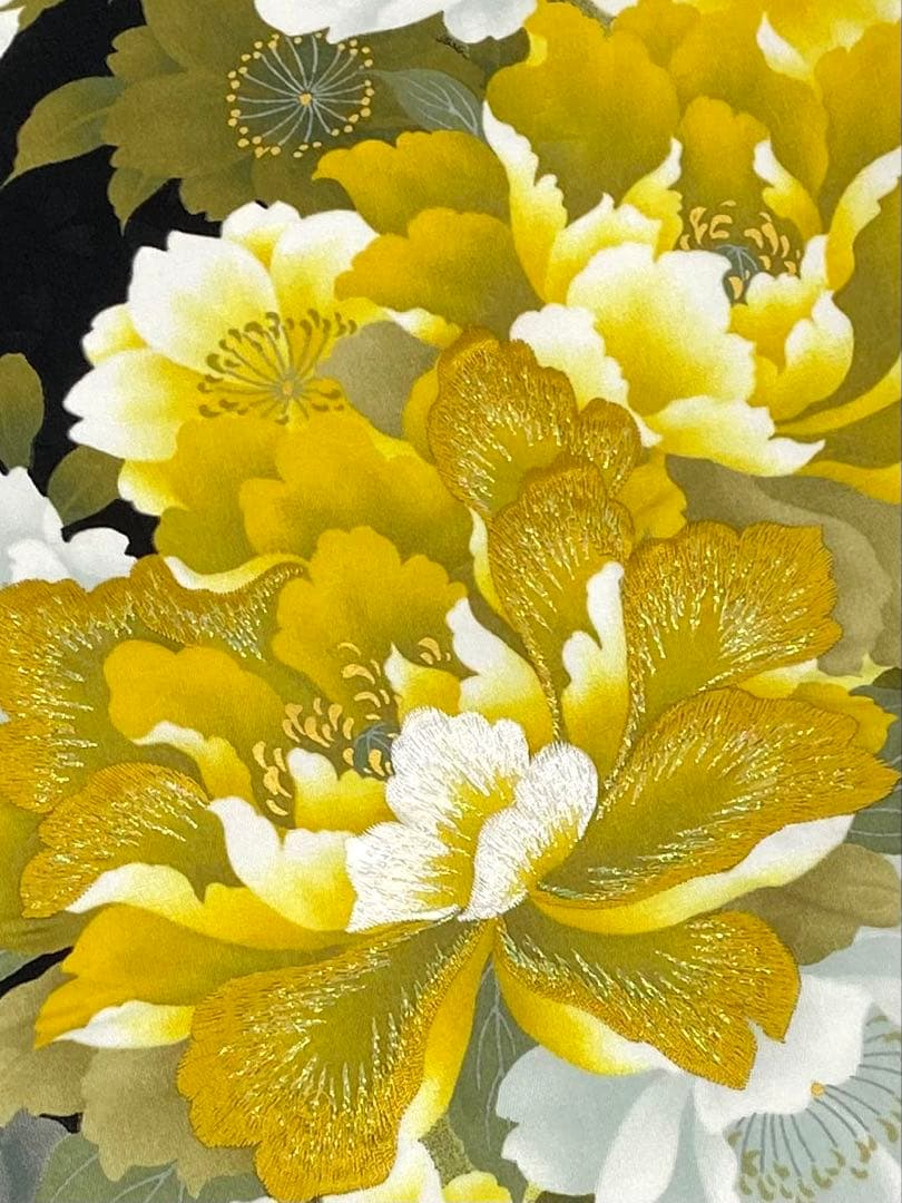 2尺袖 ポリエステル着物 袴用 刺繍 牡丹 紋意匠