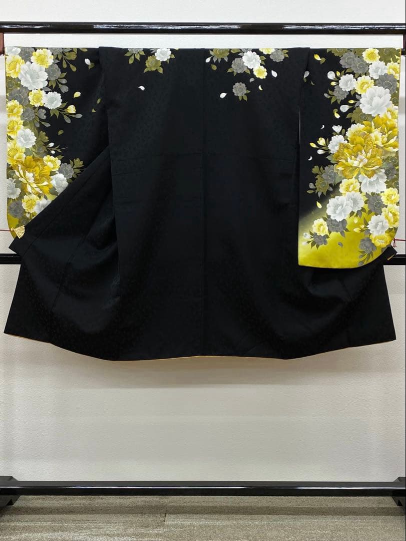 2尺袖 ポリエステル着物 袴用 刺繍 牡丹 紋意匠