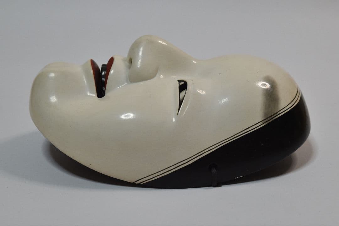 能面 小面 烙印あり 箱付き 美品 (E1)