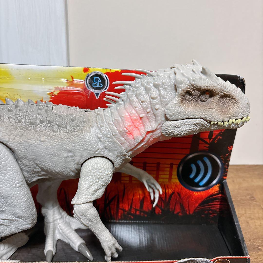 ジュラシックワールド　スーパーアクション　インドミナス・レックス