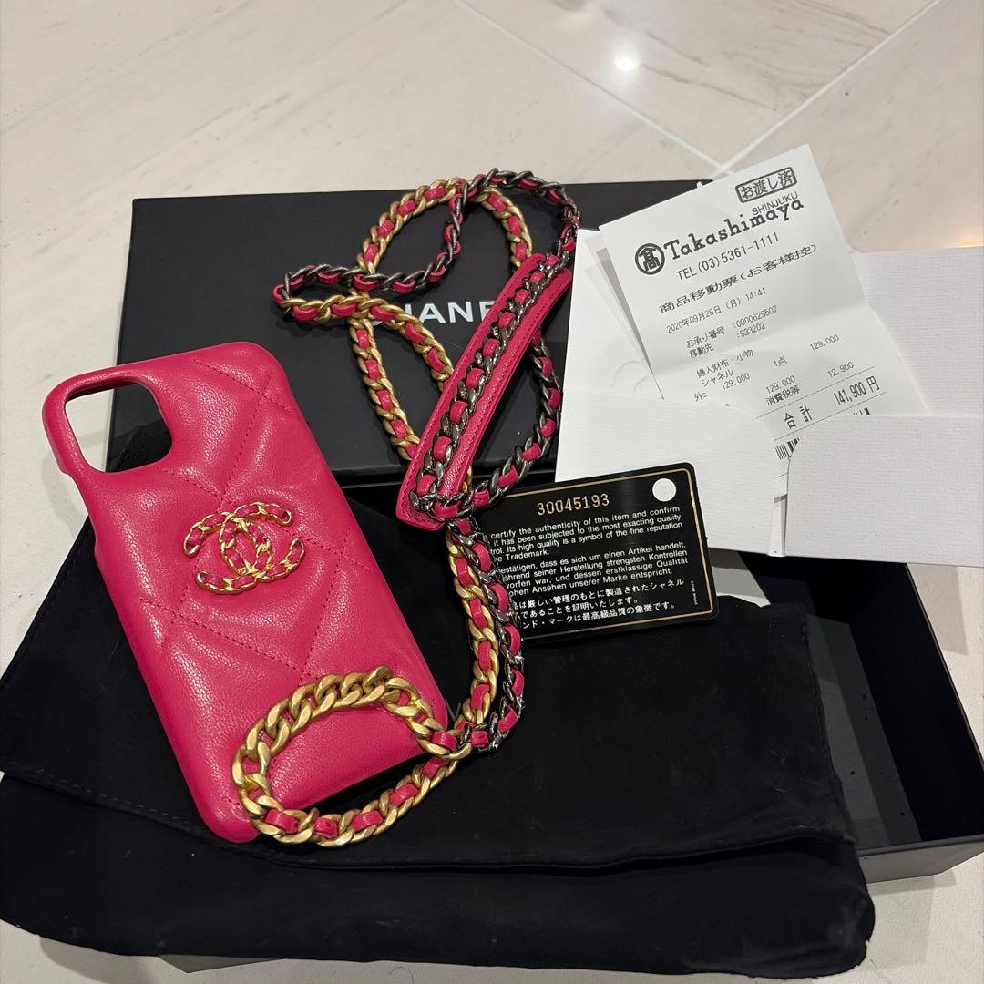 CHANEL ピンク レザー iPhone11ケース
