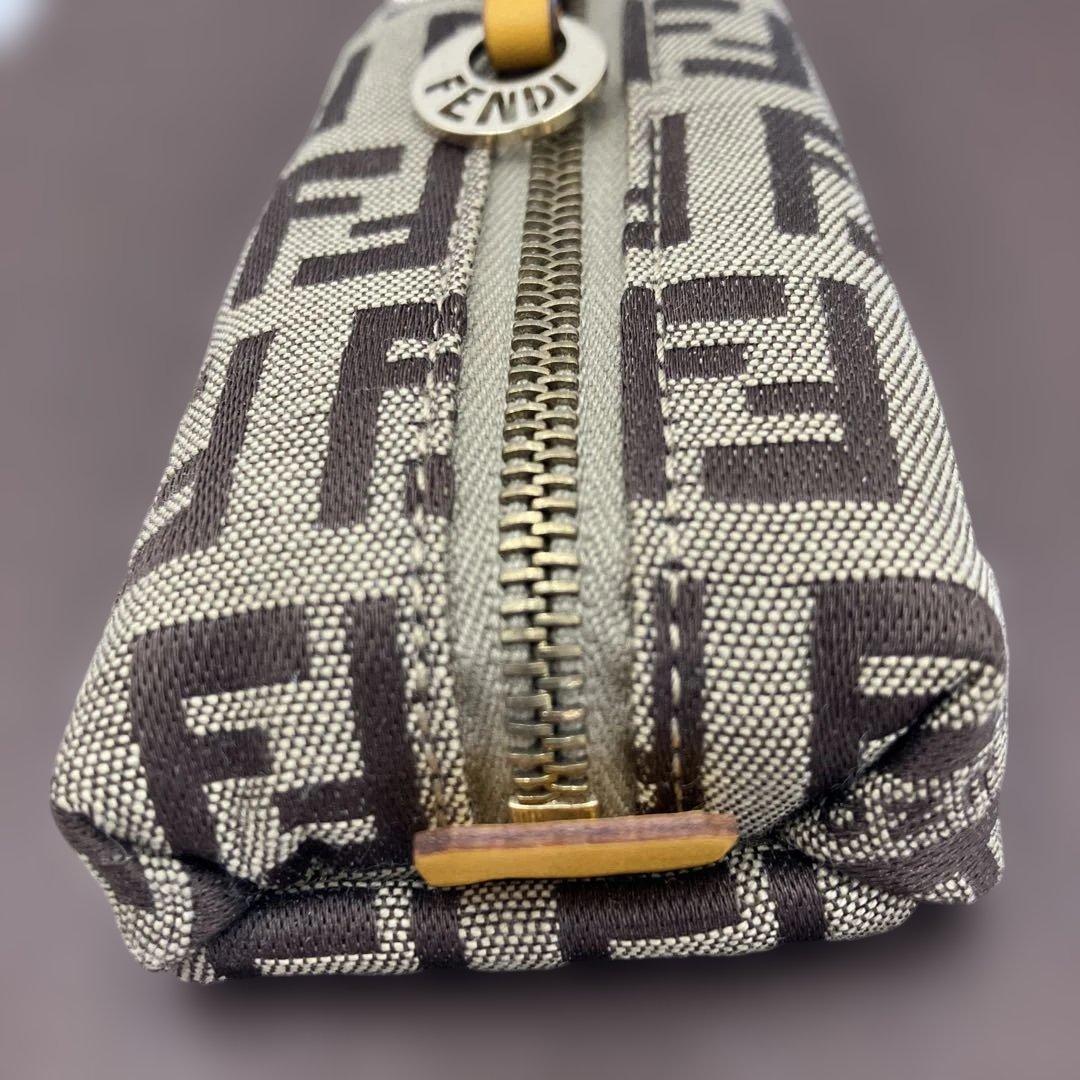 【超美品】FENDI ケース ブラウン・ゴールド
