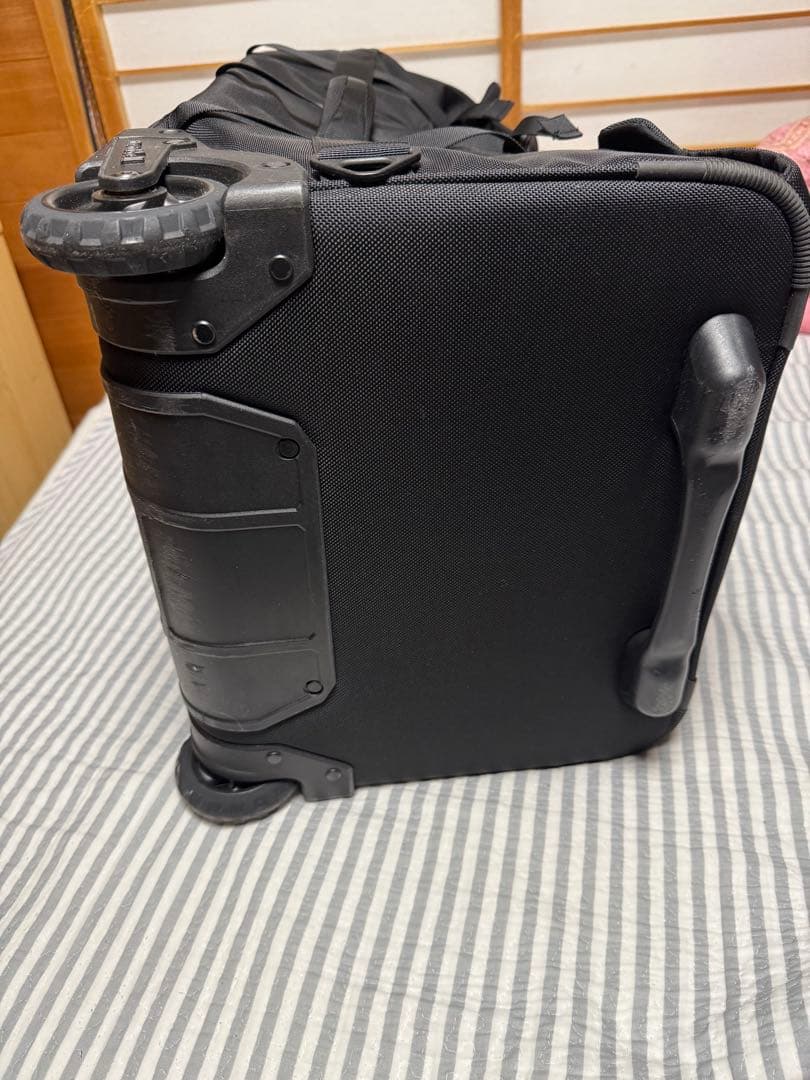 モンベル ウィリーバッグ キャリーケース ブラック　レインカバー TASロック