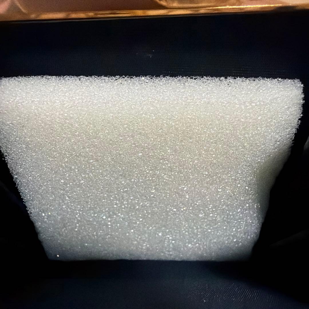 【皇居限定】二つ折り財布/イエロー/菊の御紋/高級牛革/未使用