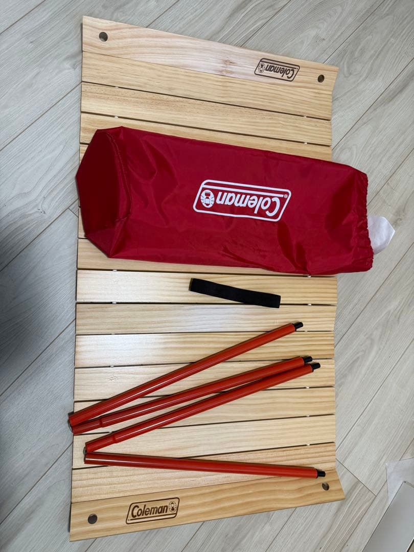 Coleman 折りたたみアウトドアテーブル