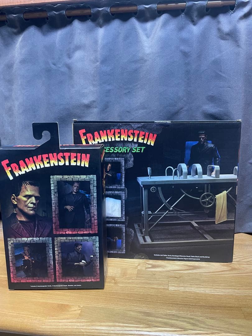 neca フランケンシュタインとアクセサリーパック