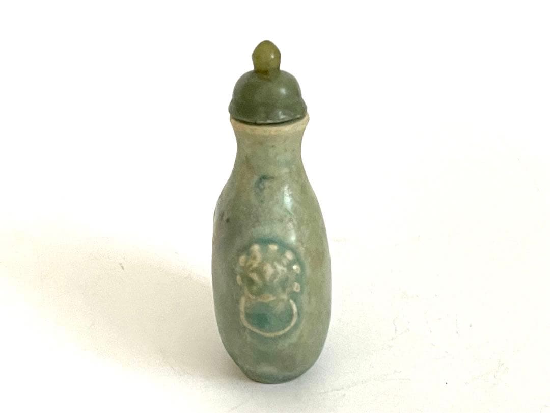 骨董　アンティーク　中国骨董　鼻煙壷　陶製　翡翠？　コレクション　清朝