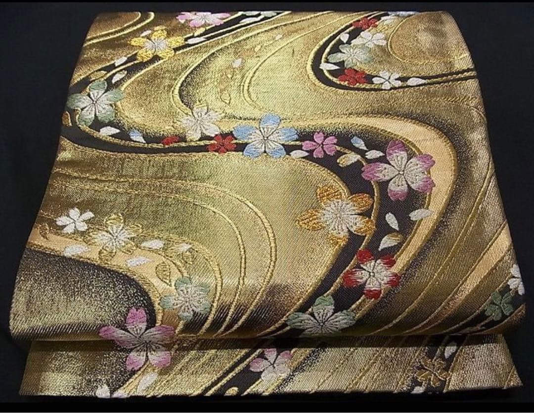 振袖フルセット振袖　花蝶文　黒地　金彩フルセット