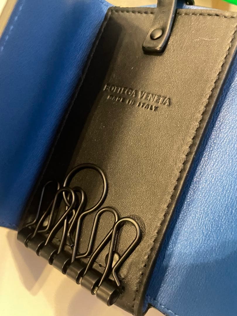 BOTTEGA VENETA ブラック レザー キーケース