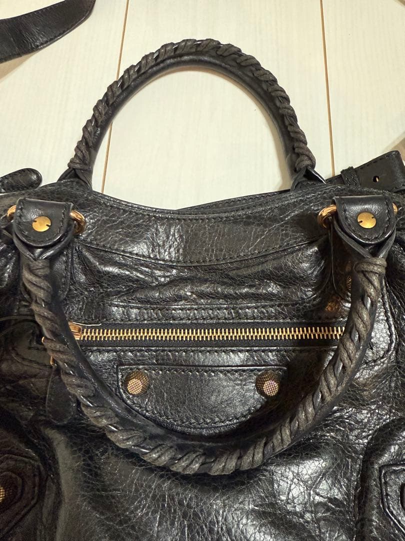 バレンシアガ　ジャイアント