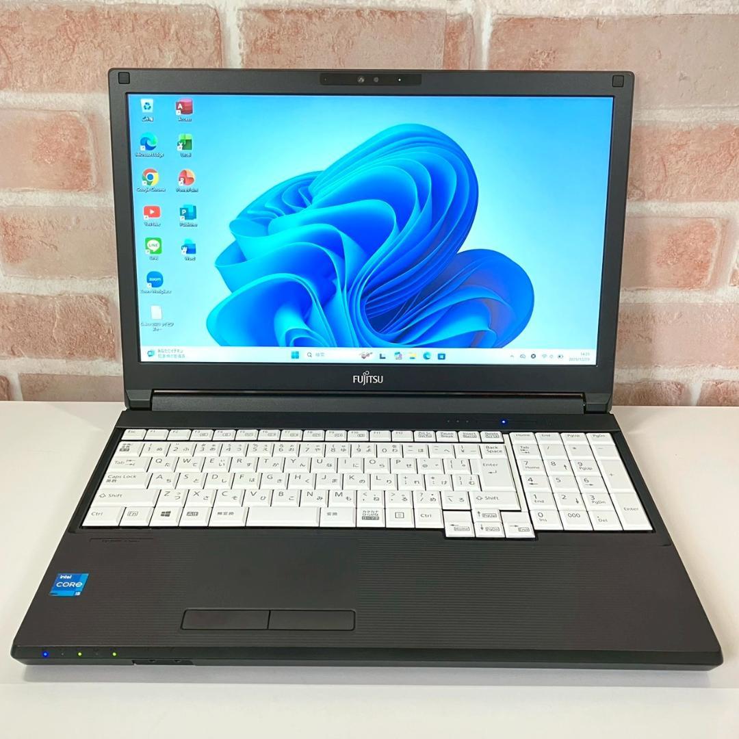 ★年末年始メガセール★ 2021年製 第11世代i5 テンキー 富士通 440