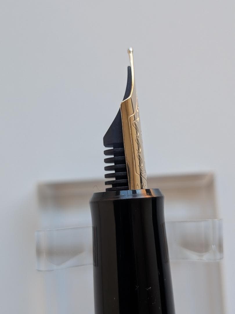 PILOT パイロット 万年筆 カスタム742　M中字10号　１４金　ブラック