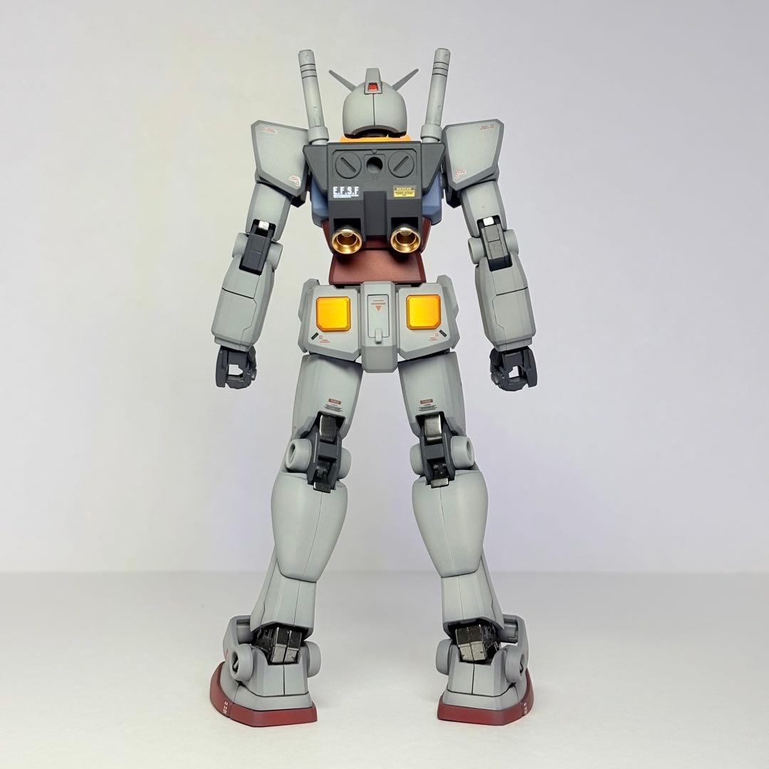 HG 1/144 RX-78-2 ガンダム　リバイブ　完成品