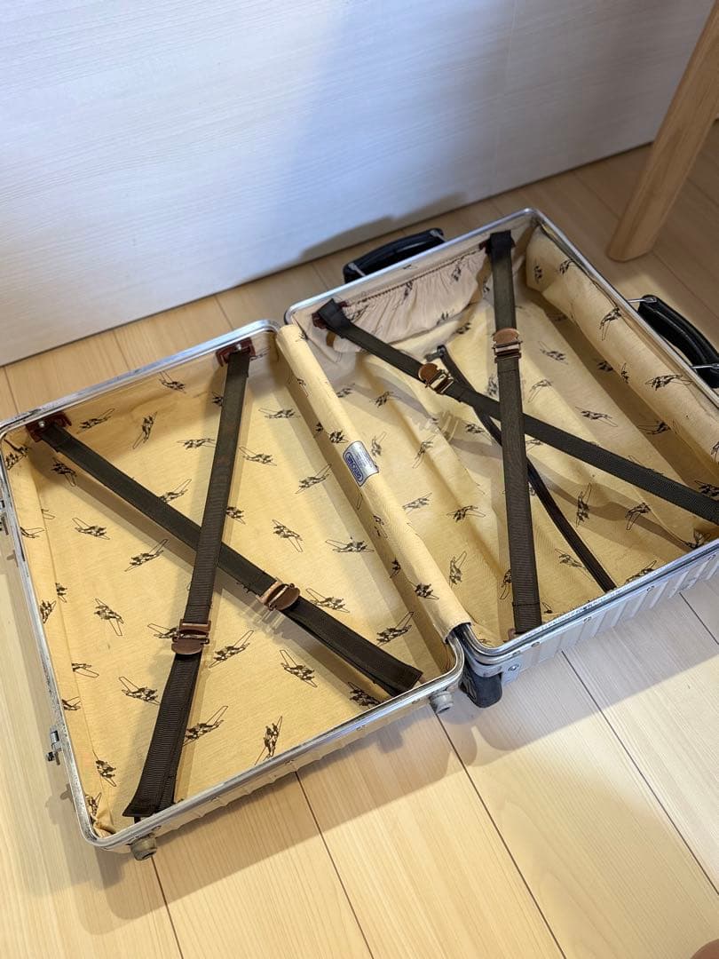 【希少】RIMOWA CLASSIC FLIGHT 2輪（機内持ち込みok）