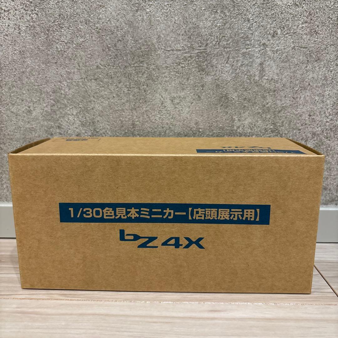 [非売品]トヨタ 新型bz4X ミニカーブラックマイカ✖︎プレシャスメタル
