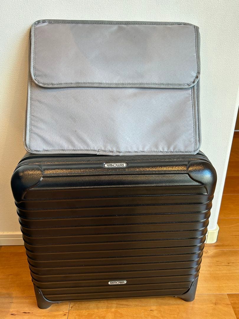 リモワ サルサ ビジネス トローリー 23L 機内持ち込み可