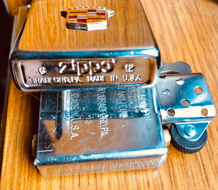 シルバー銀色◆キャデラック　エナメル七宝　◆ローライダーチカーノ♦︎程度良好