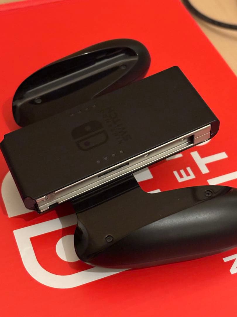 Nintendo Switch 本体 ケース+備品付き