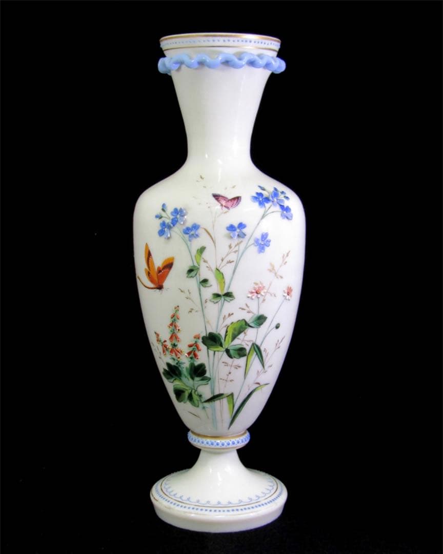 アンティーク フラワーベース 花瓶 ミルクガラス ヴァセリンガラス 草花 蝶