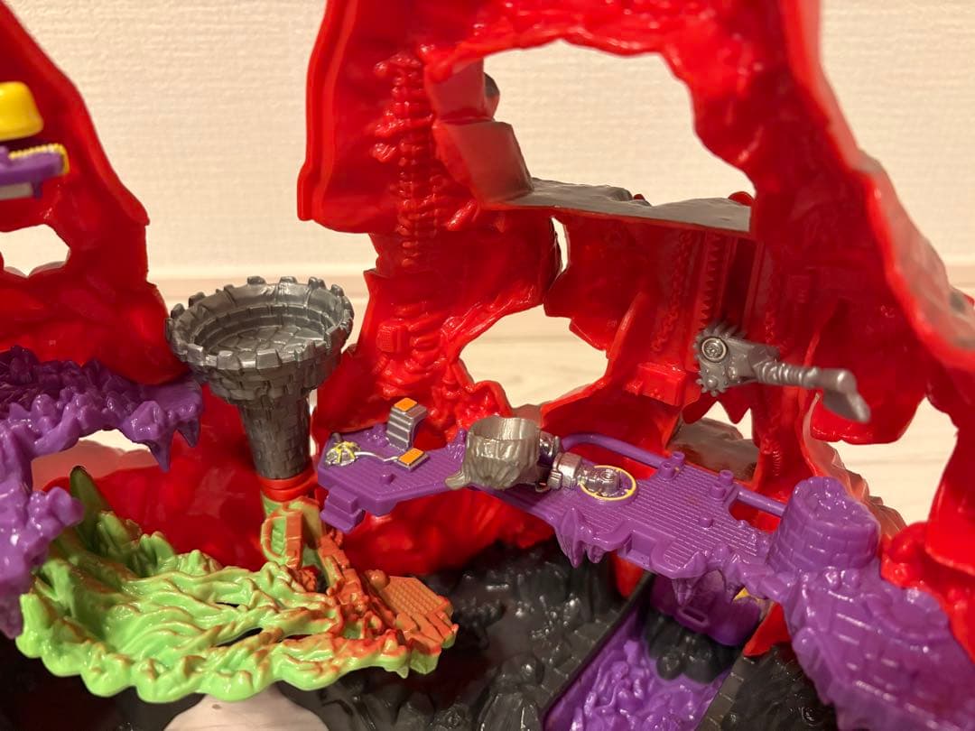 マイティマックス　地獄要塞スカルマウンテン　フィギュアセット