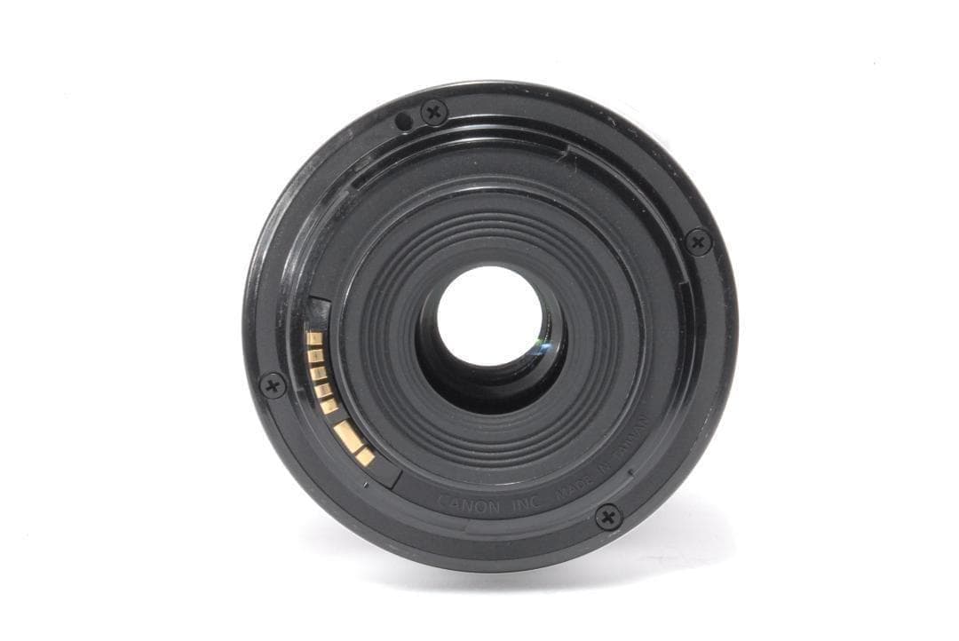 お子様の成長記録にも⭐️Canon kiss X7 ホワイト⭐️ショット数少