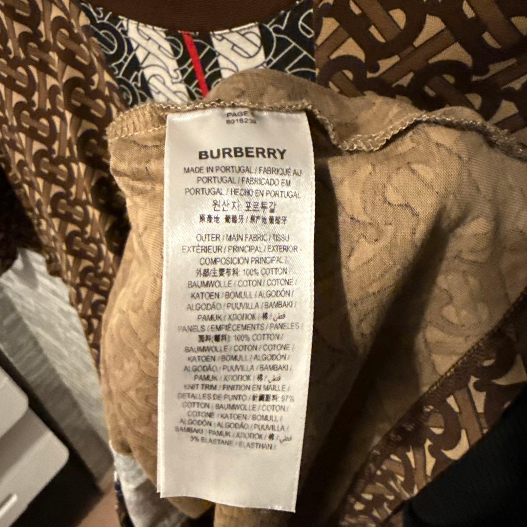 ね*˚様 Burberry バーバリー 23AWロゴプリントTシャツ Mサイズ