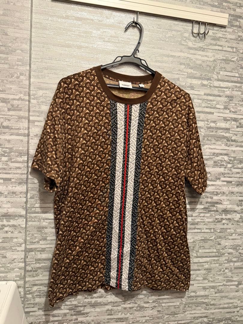 ね*˚様 Burberry バーバリー 23AWロゴプリントTシャツ Mサイズ