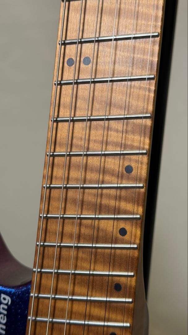 【ネック必見】ヘッドレスギター・マジョーラカラー・ファンフレット24F