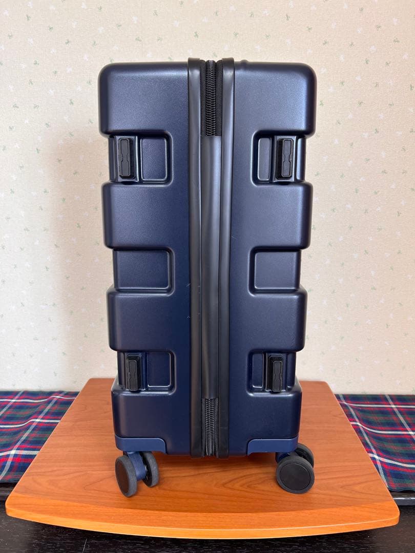 極美品！イノベーター スーツケース 機内持ち込み 39L innovator