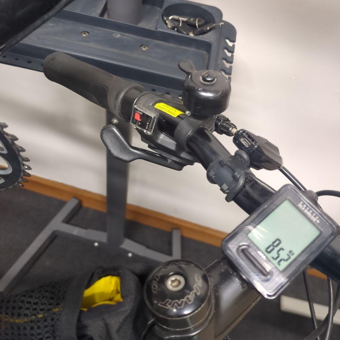 【早いもの勝ち】Giant 青色 ロードバイク