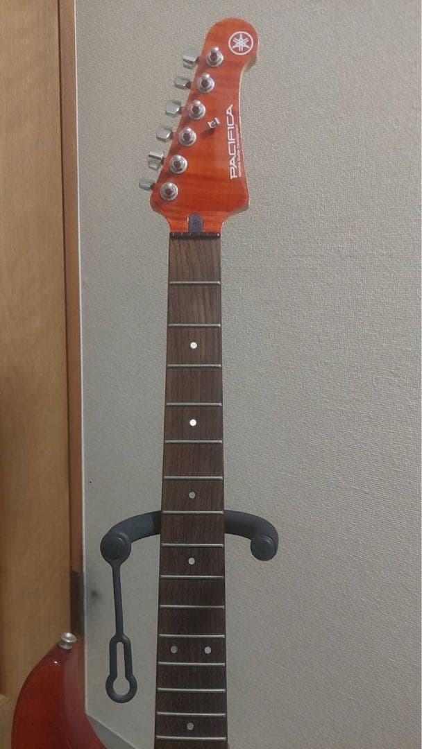 エレキギター レッド 3ピックアップ