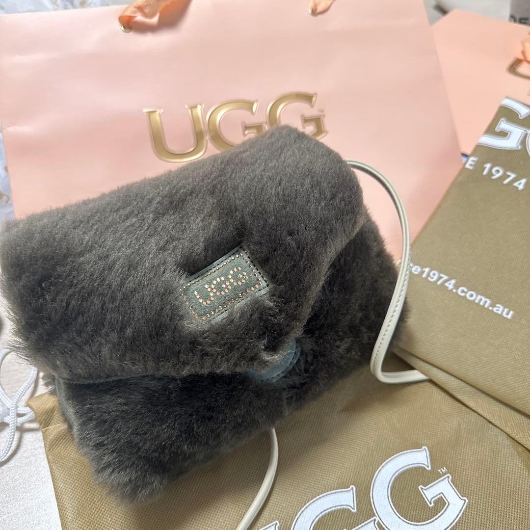 レアロゴ! 2WAYバッグ国内未入荷UGGシープスキンファーショルダーバッグ