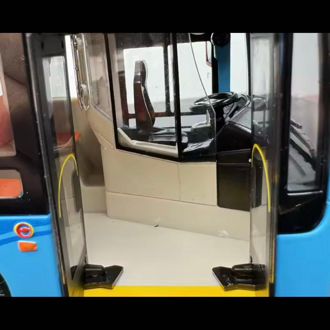 翔平FOTON 1:36 スケールモデルミニバス