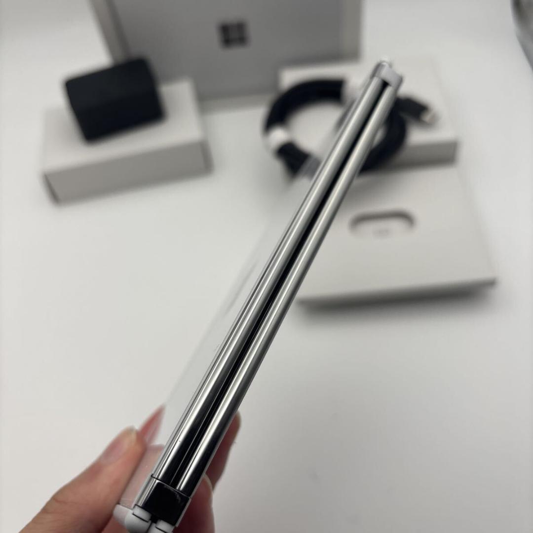 マイクロソフト サーフェス デュオ 256GB AT&T SIMフリー