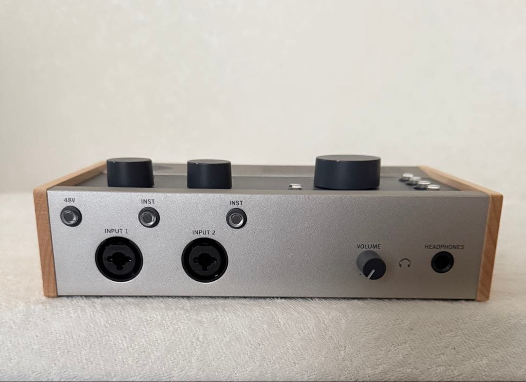 Universal Audio Volt 476 オーディオインターフェイス