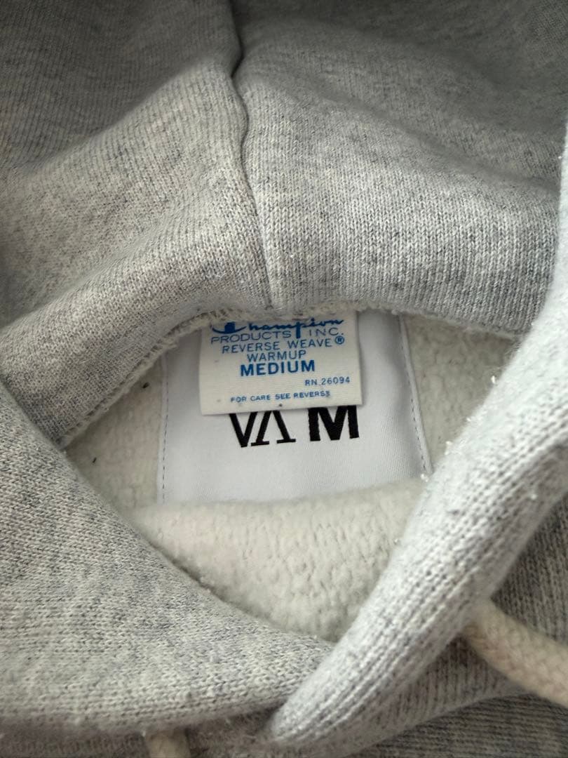 V.a. グレー パーカー Champion Sweat Hoodie 001