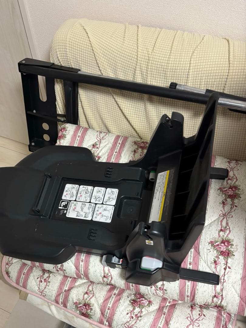 美品　コンビ　プロガード ISOFIX エッグショック