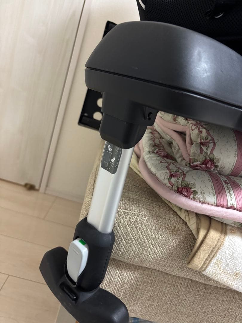 美品　コンビ　プロガード ISOFIX エッグショック