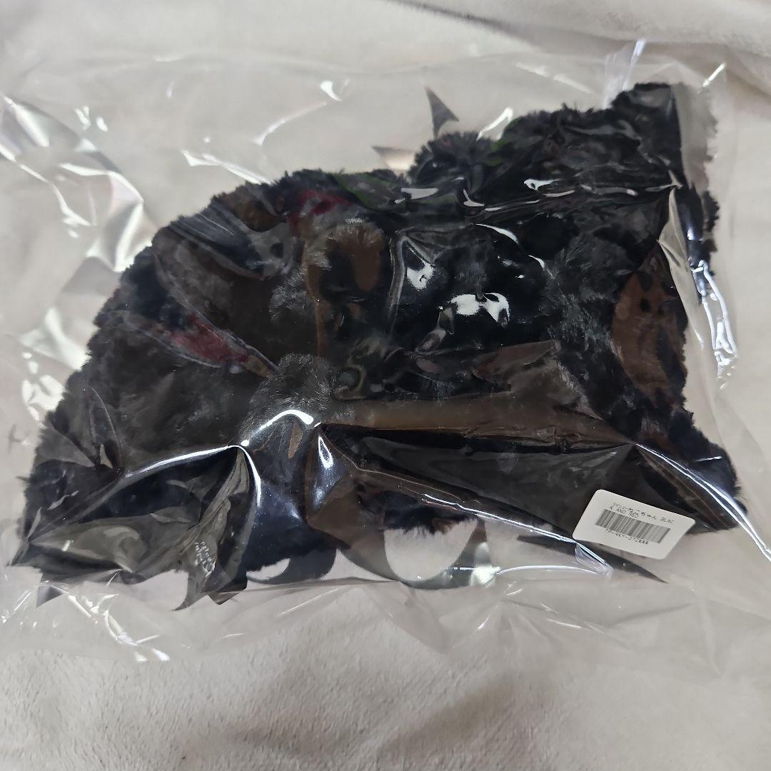 米津玄師　リイシューねこ　黒赤