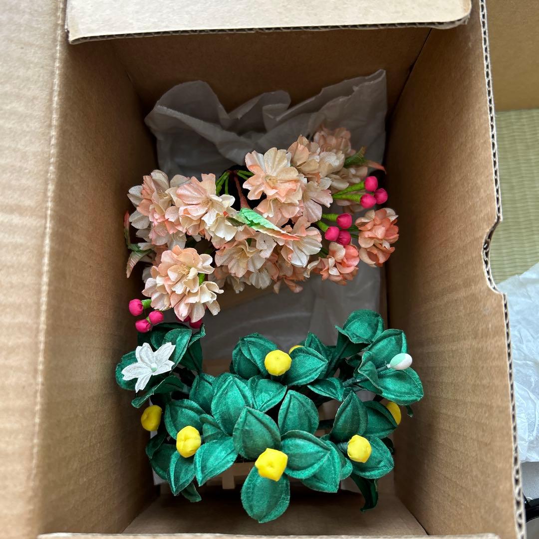 雛人形　桜の花装飾 木製台