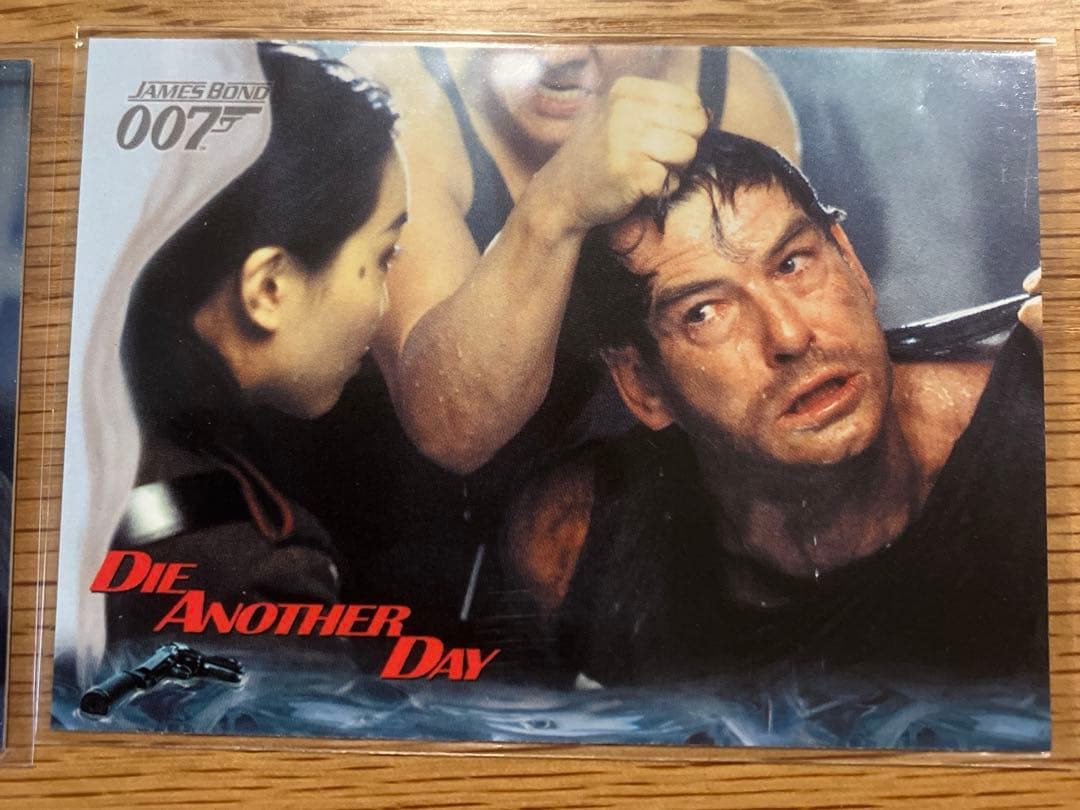 007 ダイ•アナザー•デイ　トレカ　9枚セット