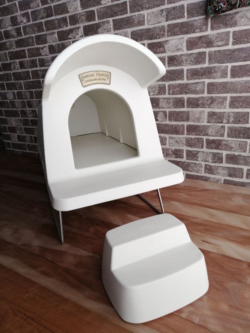 未使用　DOG HOUSE　白 イタリア　マジス社