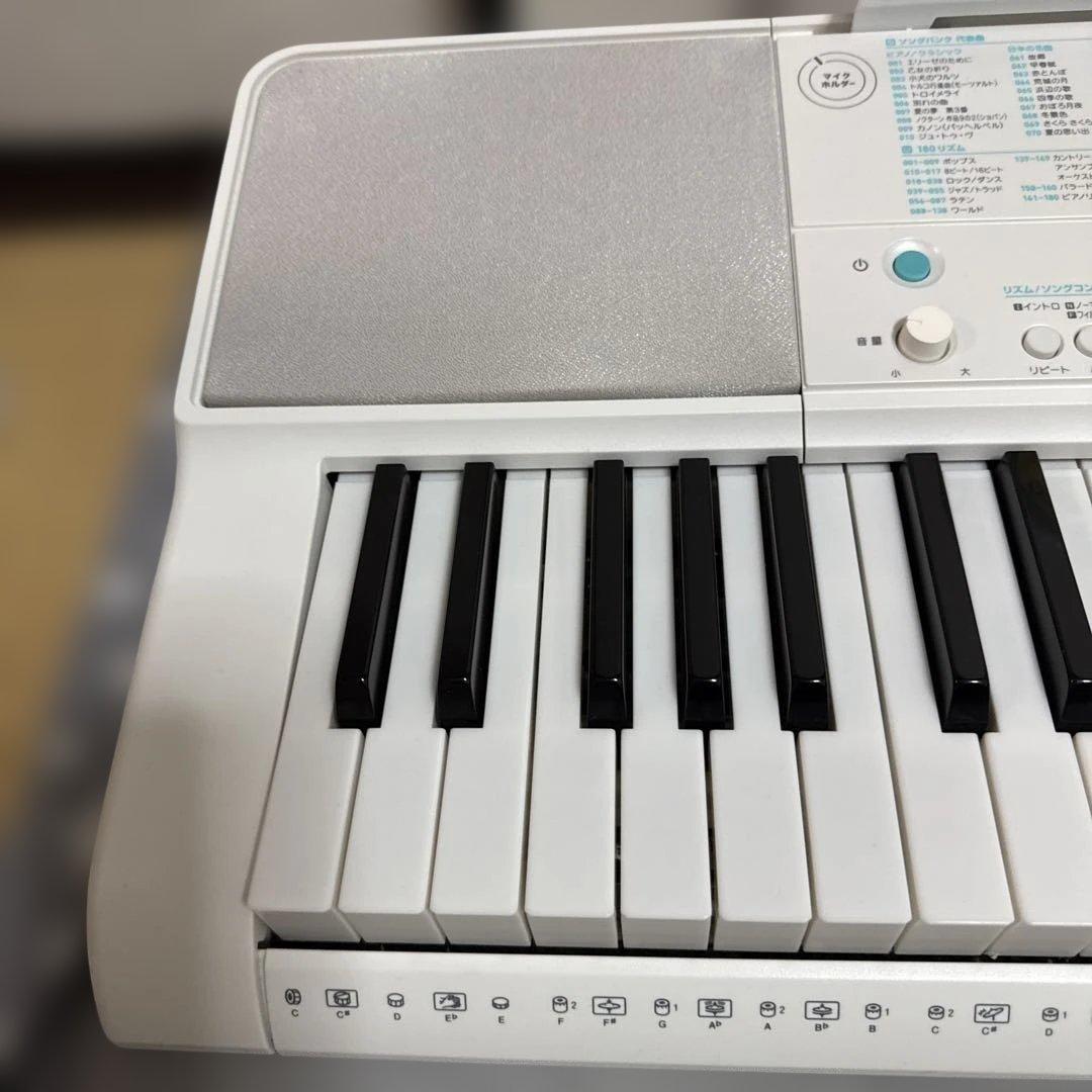 lk-516 カシオ　casio キーボード　楽譜本付き