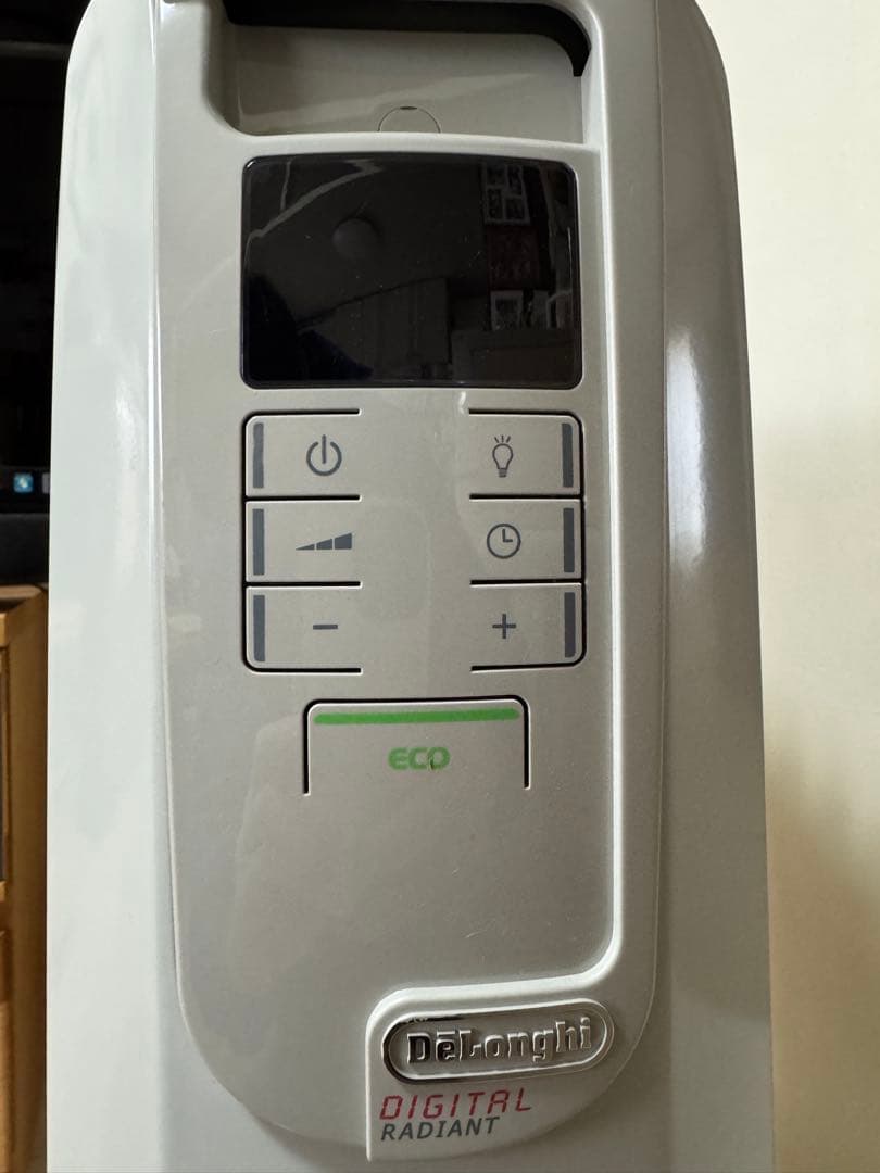 De'Longhi デジタルラディアントオイルヒーター　KHD410812