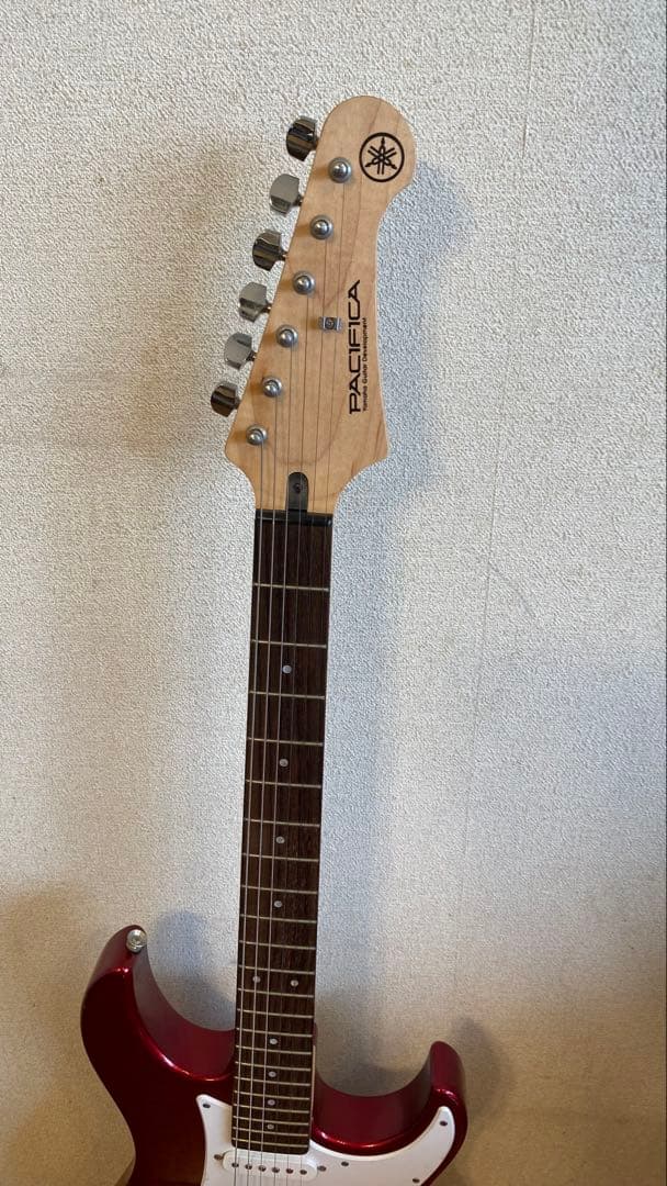 Yamaha PACIFICA レッドエレキギター PACIFICA012